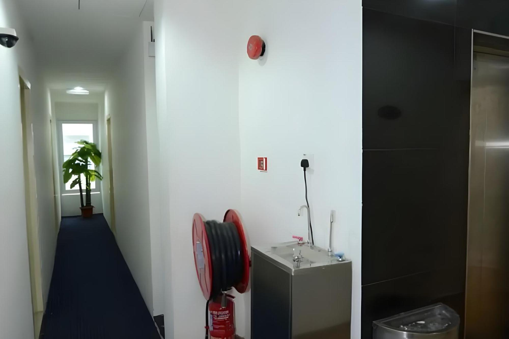 Hotel Alam Indi Τζόχορ Μπάχρου Εξωτερικό φωτογραφία