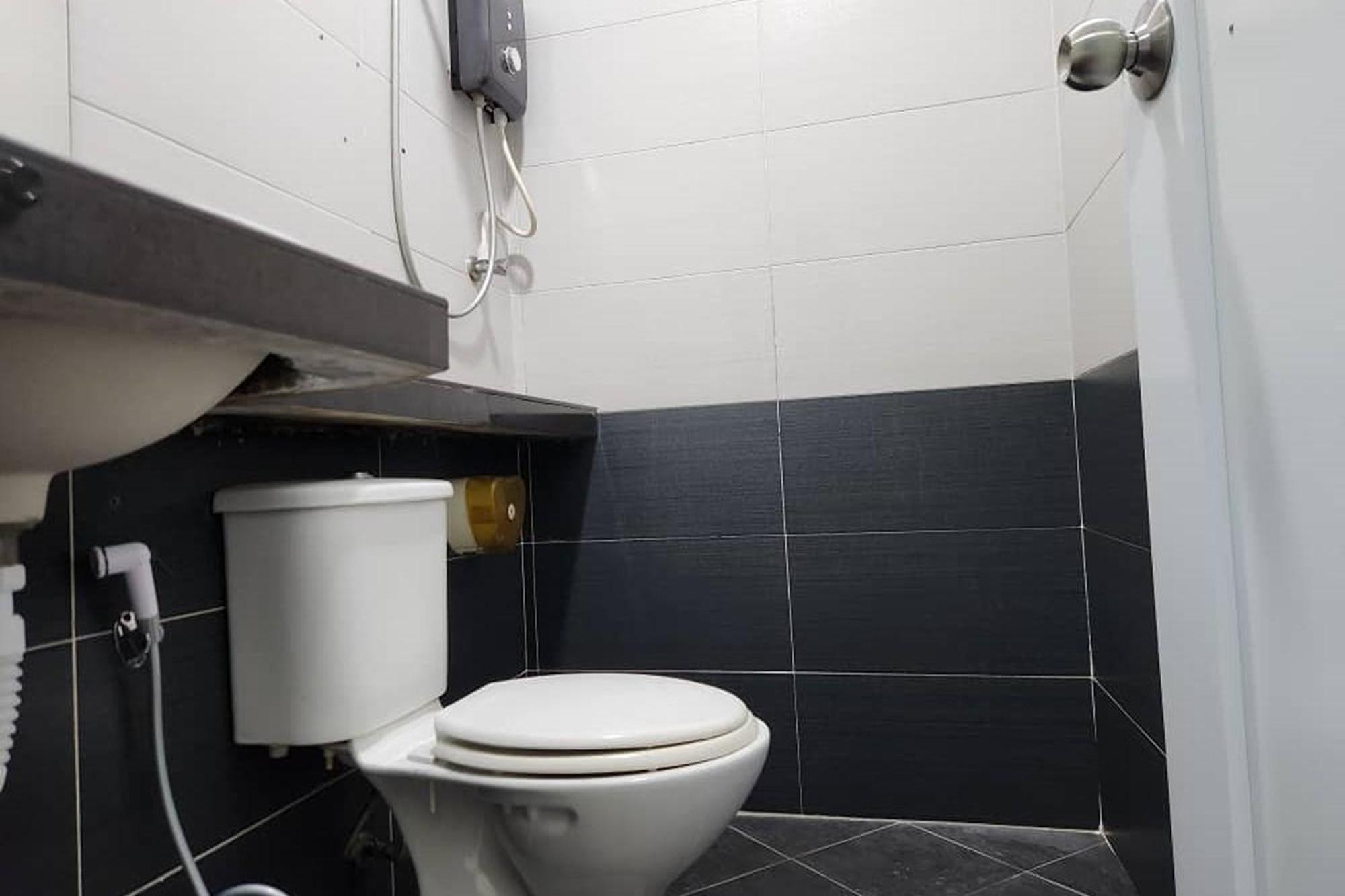 Hotel Alam Indi Τζόχορ Μπάχρου Εξωτερικό φωτογραφία