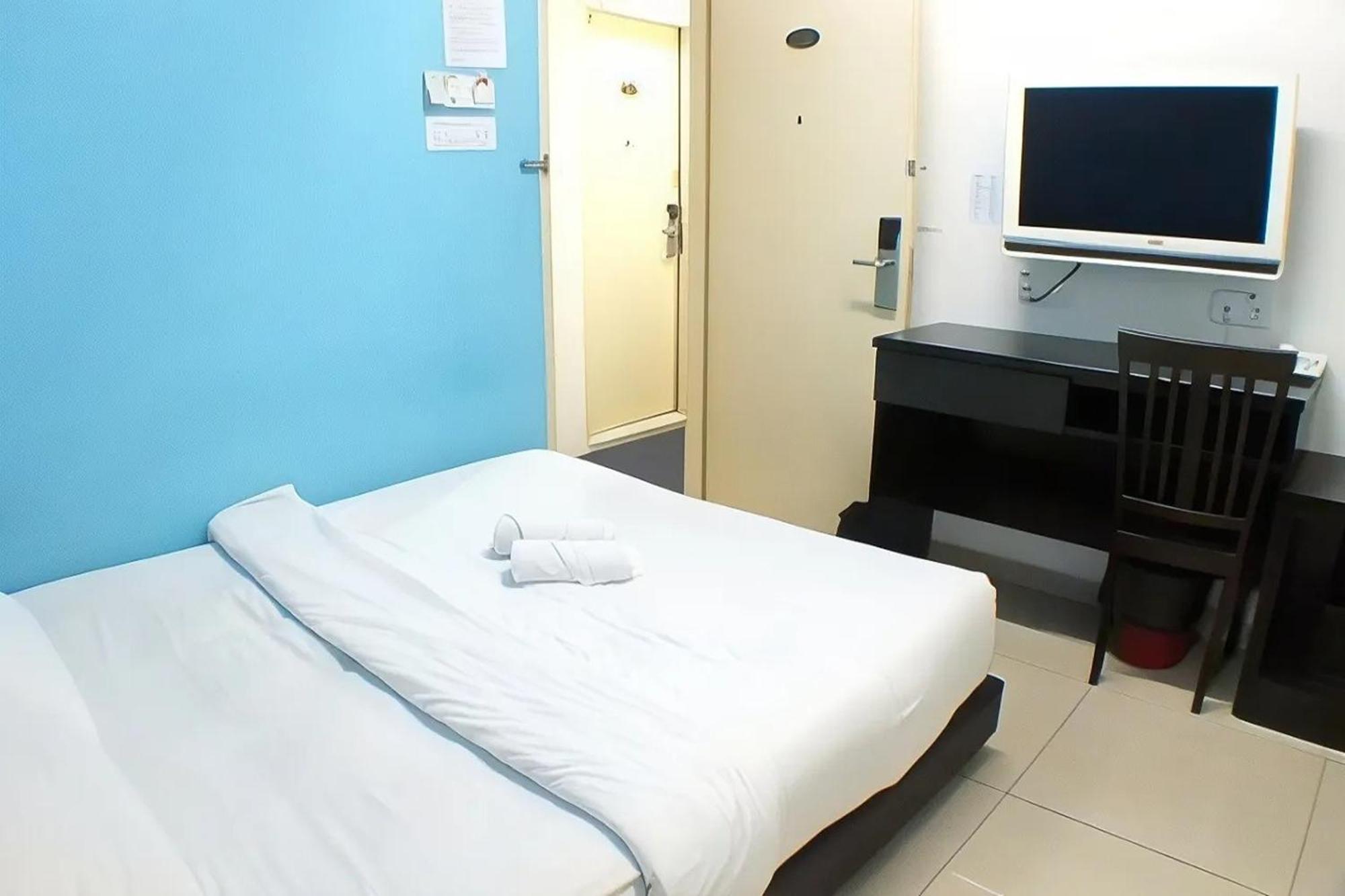 Hotel Alam Indi Τζόχορ Μπάχρου Εξωτερικό φωτογραφία